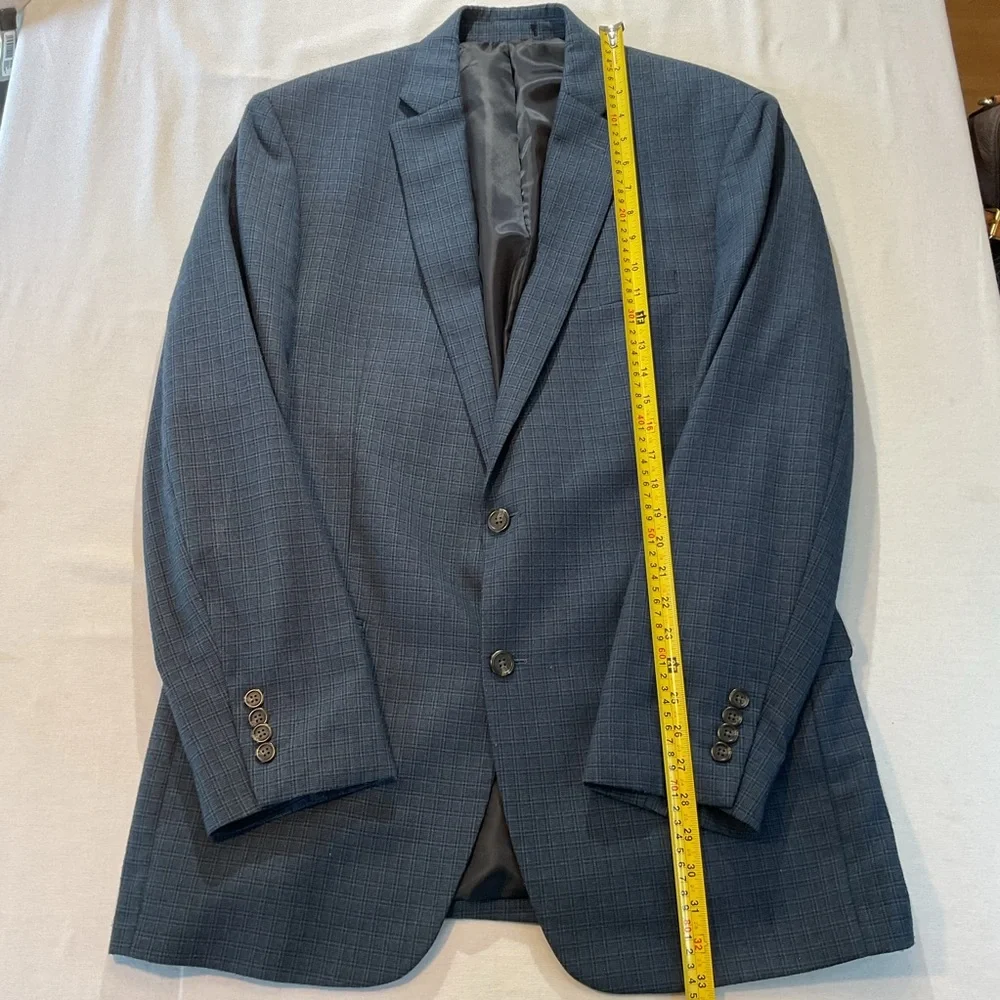 CHAPS Men's Blazer, Blue Black Modern Cross Pattern Size 42L, 2 button Business‎